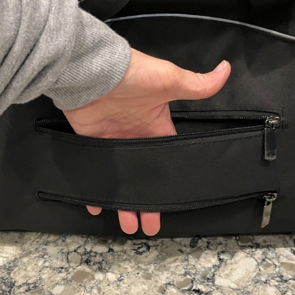 Petsfit Black Pet Carrier 19”x9”x12” - Picture 3 of 13